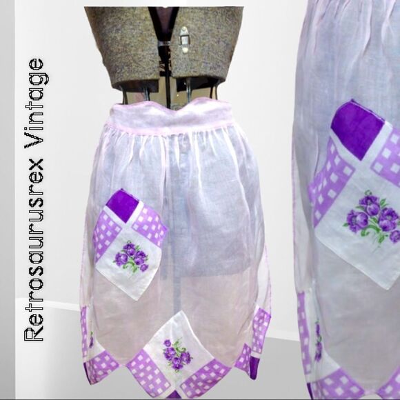 VINTAGE 1950's Sheer Lavender Kitchen Apron with Quilt Squares,Rockabilly/Pin Up - Picture 1 of 7